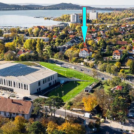 Aqua Ház Panzió Acomodação com café da manhã Balatonfüred Exterior foto